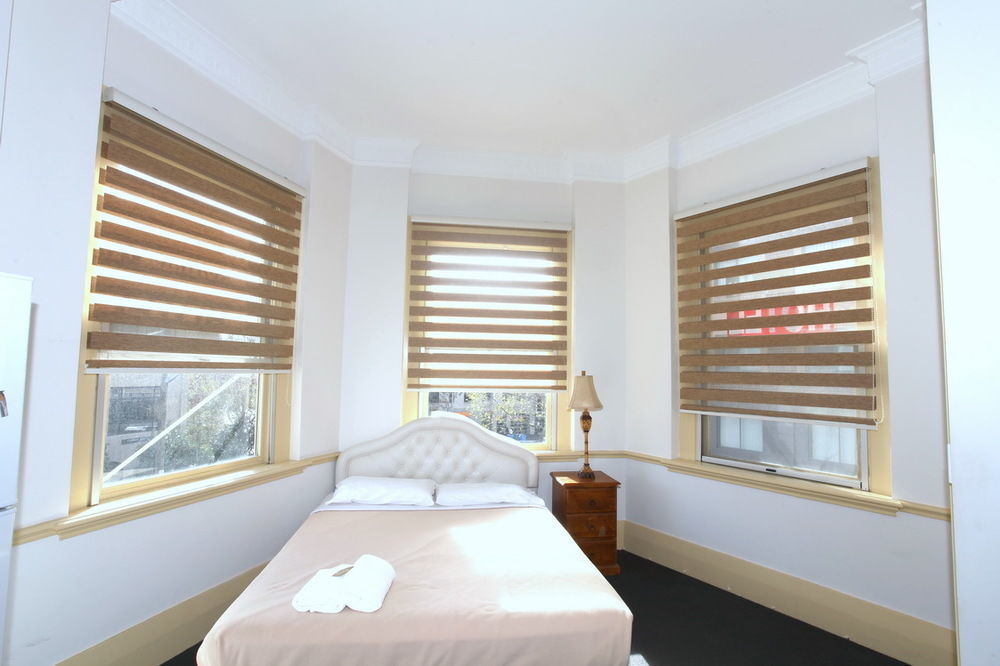 Venus By The Harbour Budget Hotel Сидней Экстерьер фото